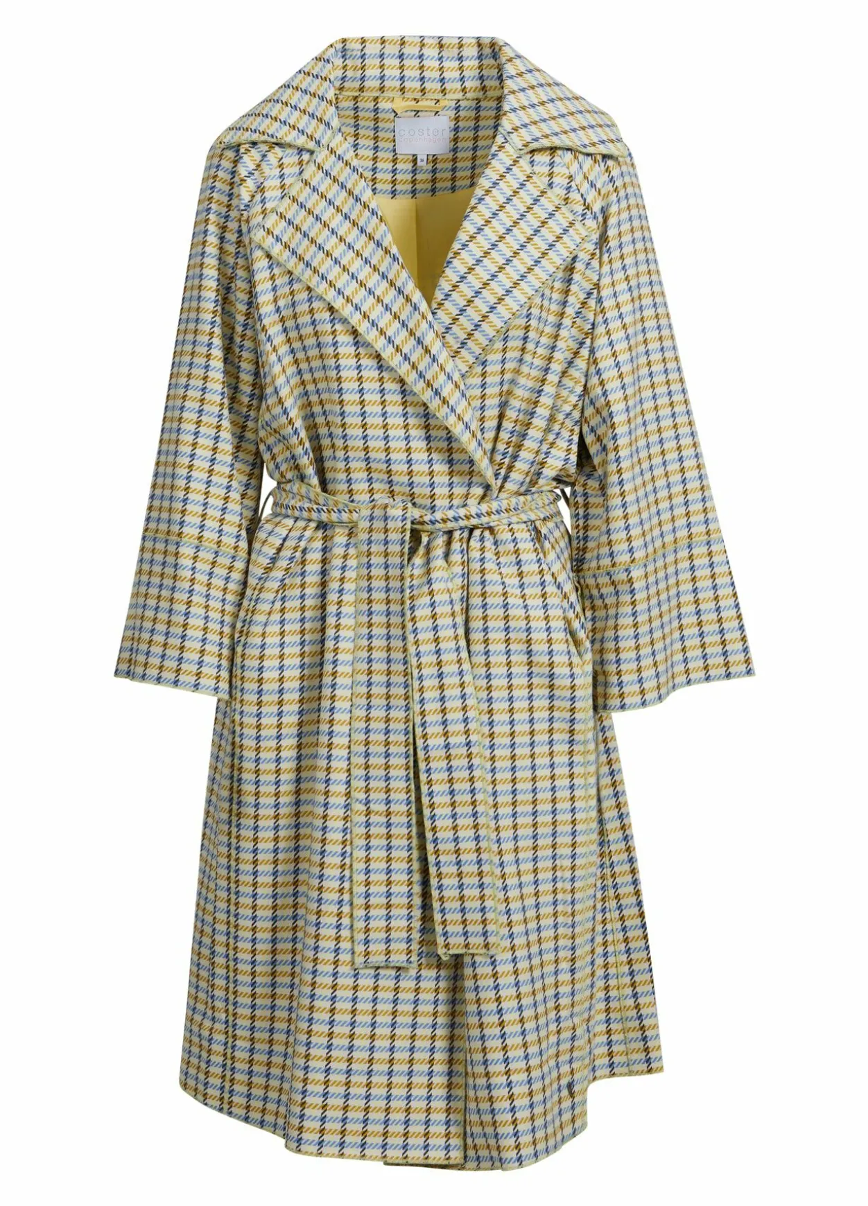 Coat W. Checkered Pattern