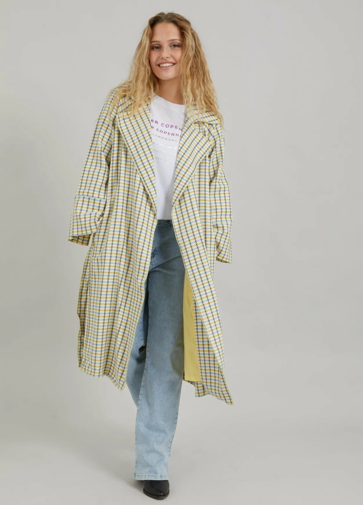 Coat W. Checkered Pattern