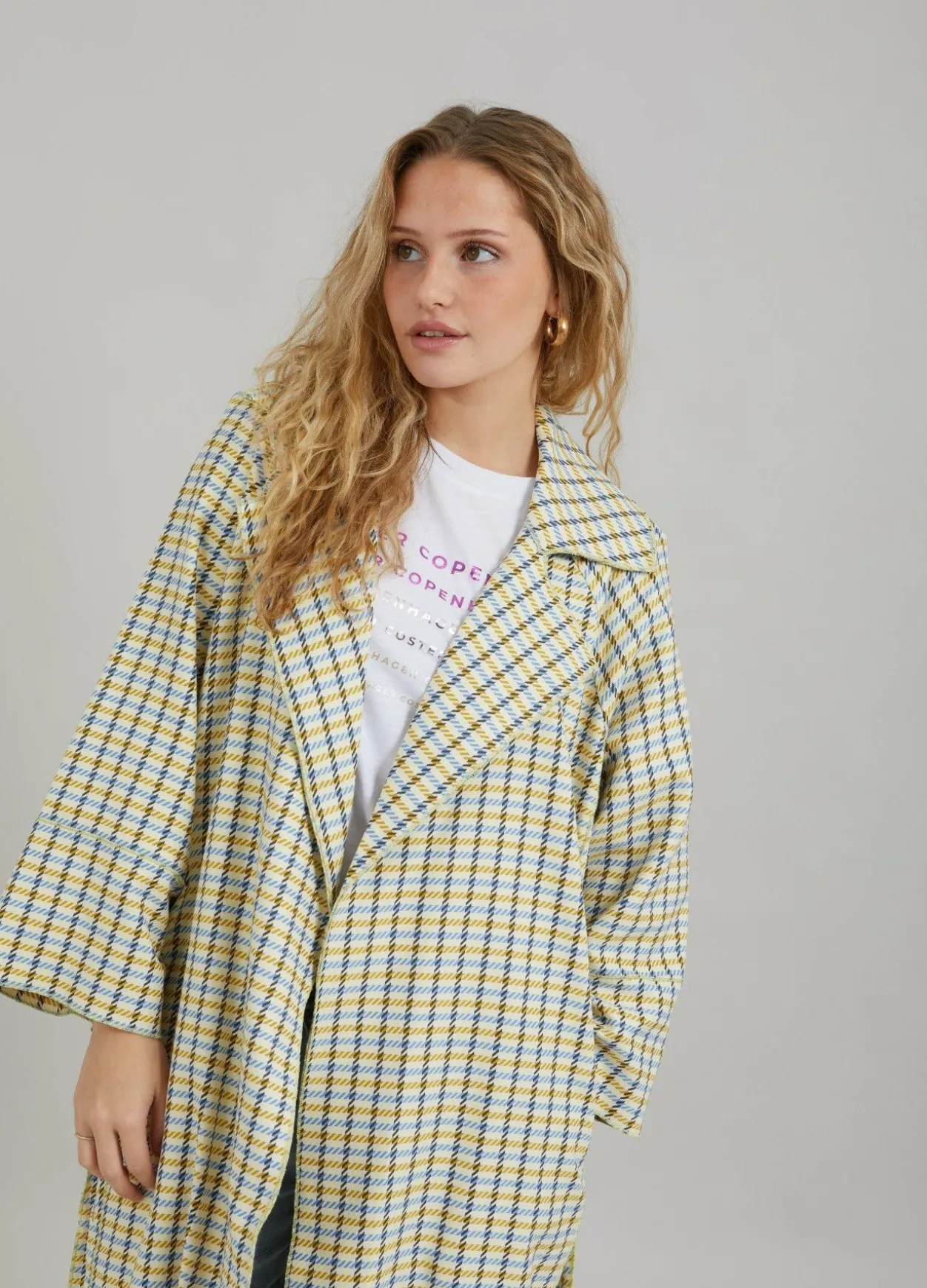 Coat W. Checkered Pattern
