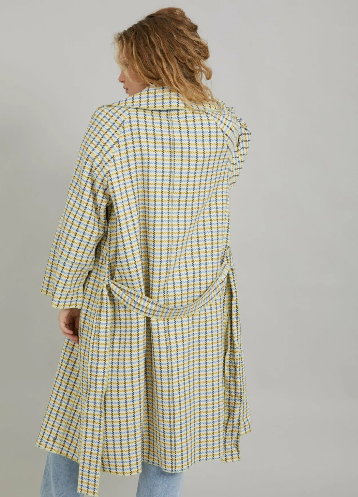 Coat W. Checkered Pattern