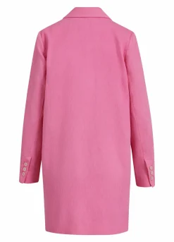 Coat W. Structure