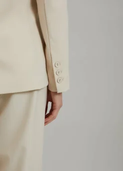 Daisy Fit Blazer
