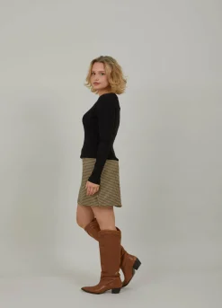 Knit With Heart Shape Neck