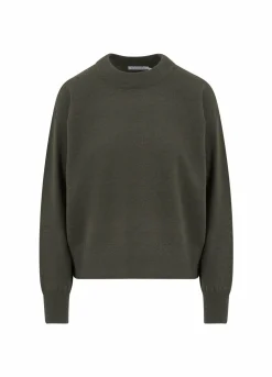 Knit With Round Neck