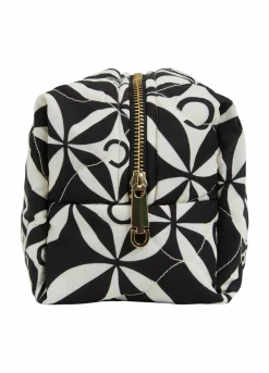 Quiltet Make-Up Bag