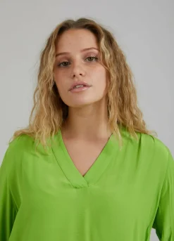 Shirt W. Pleats