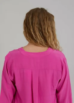 Shirt W. Pleats