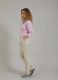 Top W. Squared Neck